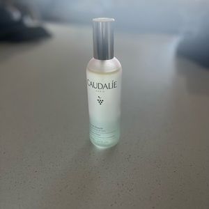 Caudalie
Beauty Elixir Prep, Set, Glow Face Mist